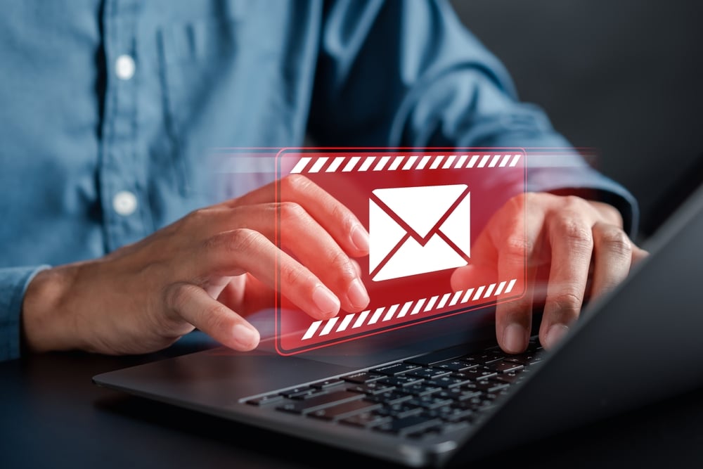 concept mail dangereux